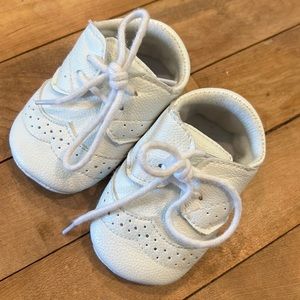 Infant boy dress soft sole crib shoes.